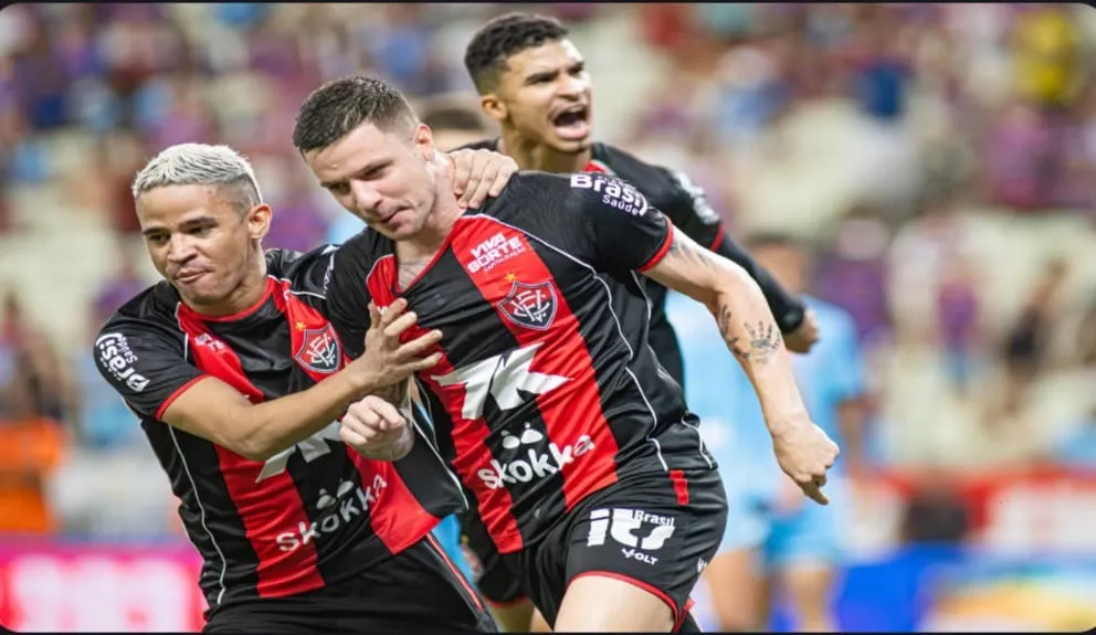 VITÓRIA VENCE FORTALEZA DE VIRADA E FICA EM VANTAGEM PARA CONQUISTAR O TÍTULO DA COPA DO NORDESTE