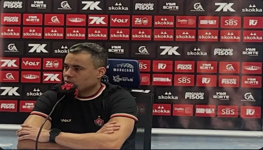 JAIR VENTURA ENFATIZA: “UM EMPATE CONTRA O TERCEIRO COLOCADO NO MARACANÃ NÃO É RUIM NÃO”
