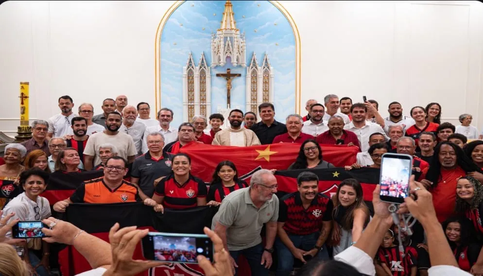 MISSA DE AÇÃO DE GRAÇAS NA PARÓQUIA DA PITUBA MARCA OS 127 ANOS DE FUNDAÇÃO DO VITÓRIA