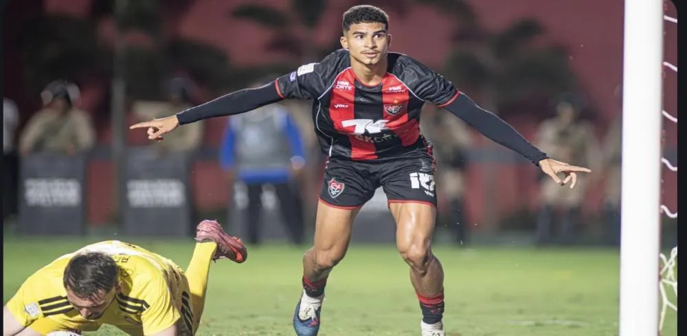 NO BARRADÃO, O LEÃO IMPERA! VITÓRIA VENCE MAIS UMA EM CASA E PULA PARA A 9ª COLOCAÇÃO